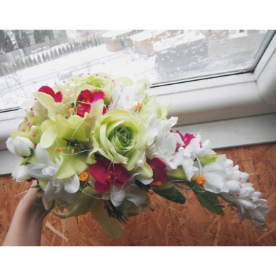 svatební kytice- exotická převislá (umělá)