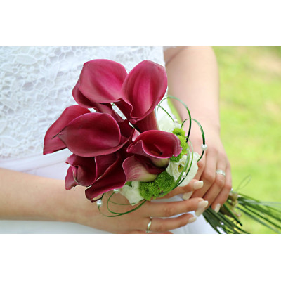 Svatební kytice- vínová elegance