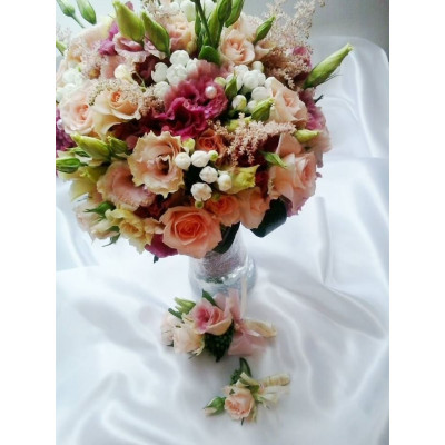 svatební kytice- zámecká vintage