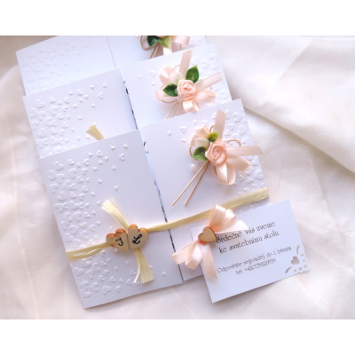 svatební oznámení  "Motýlek v meruňkové"