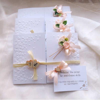 svatební oznámení  "Motýlek v meruňkové"