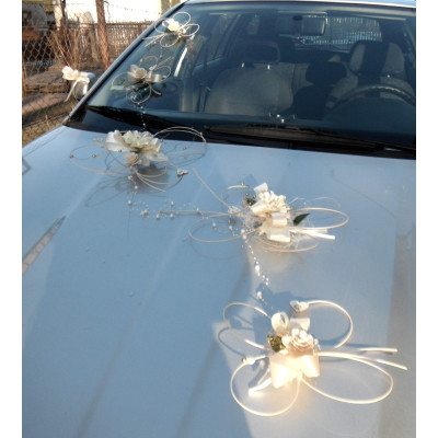 Výzdoba auta- motýlci ivory perličkoví