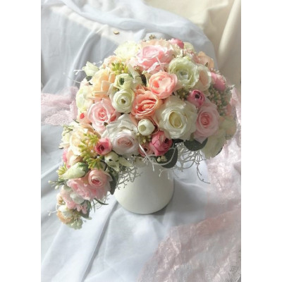 Svatební kytice něžná (převislá umělá)