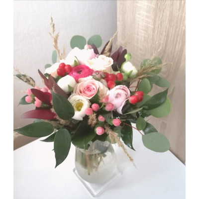 Svatební kytice růžové tóny