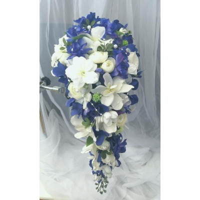 Svatební kytice- Modrobílá (umělá)
