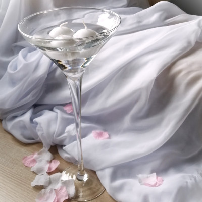 Svícen- číše k zapůjčení