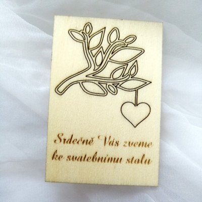 Dřevěná svatební pozvánka - strom